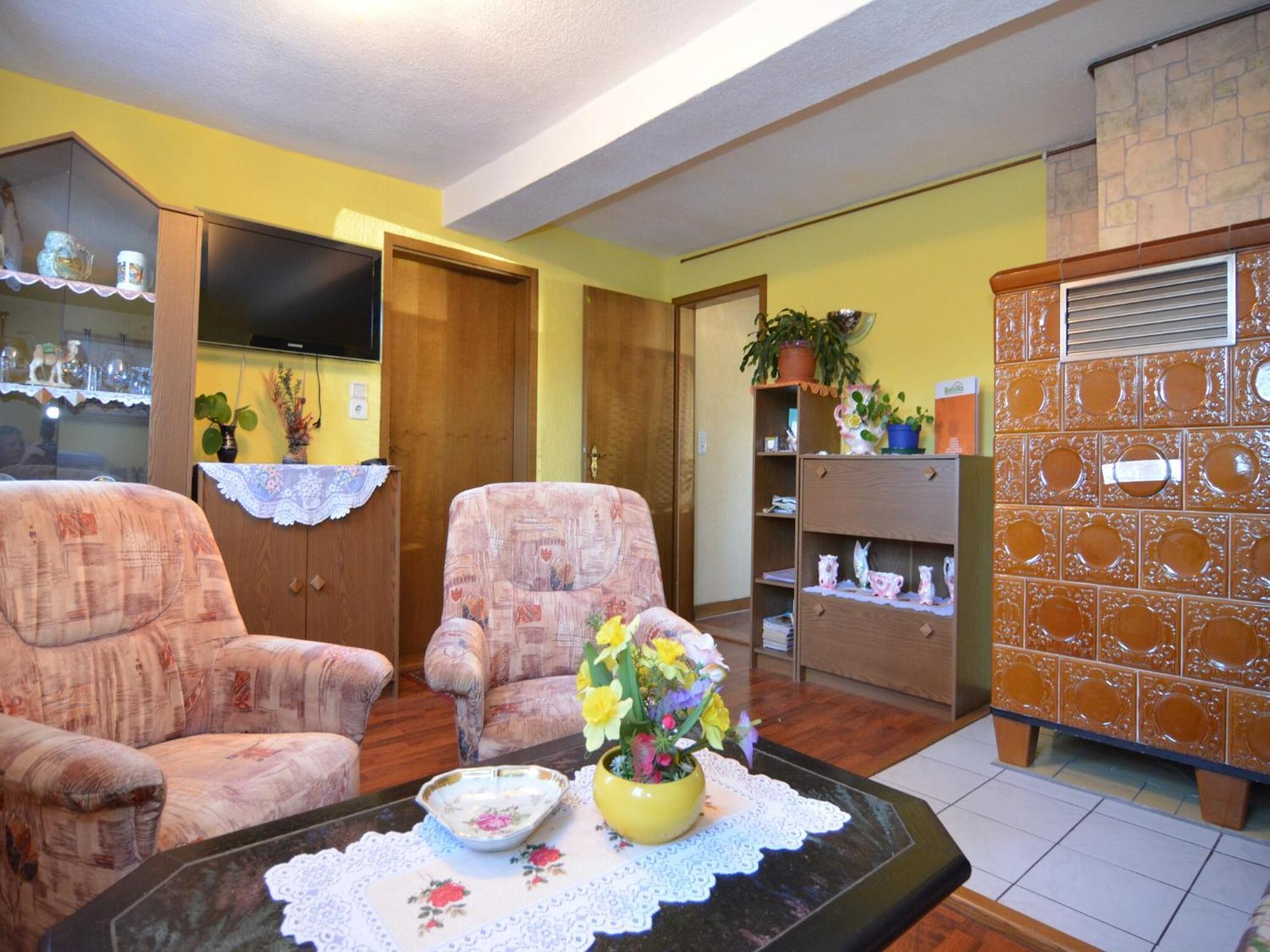 Holiday home In With Pond Neustadt am Rennsteig